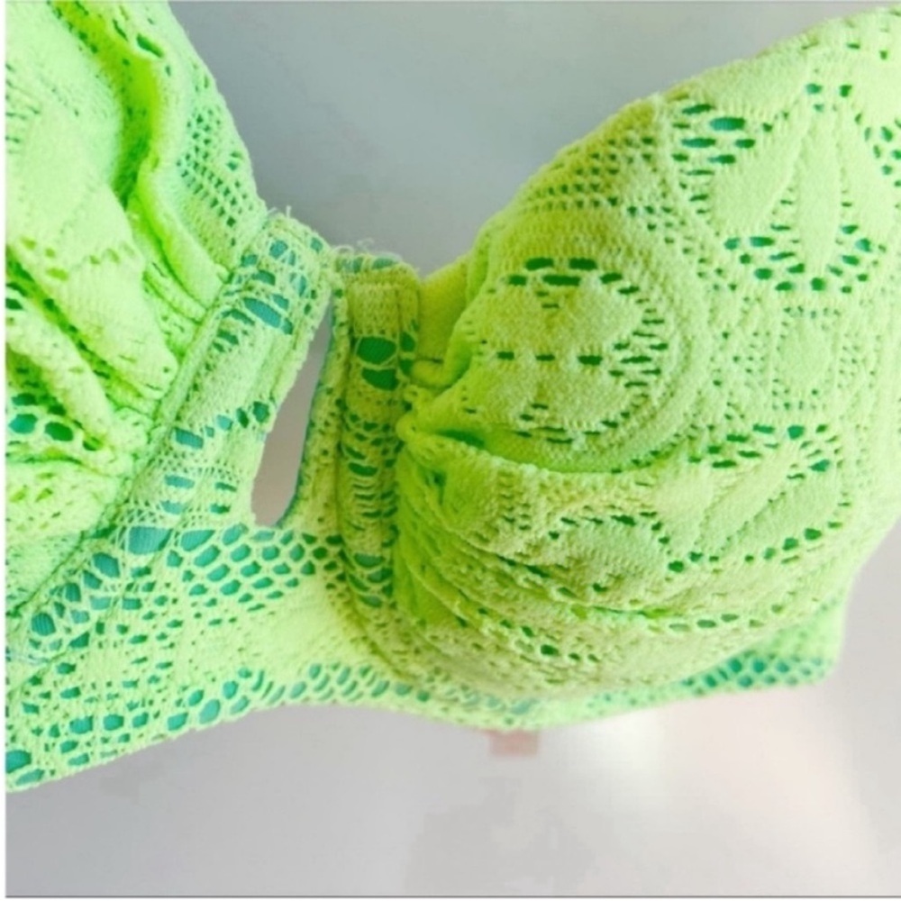 Victoria's Secret bikini top neon green lace halter - Picture 4 of 7